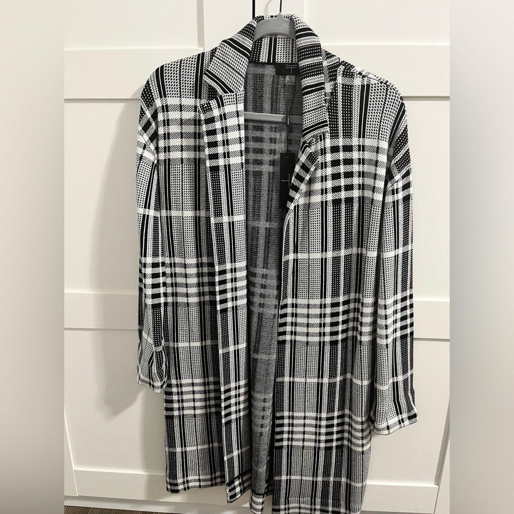 Tahari Black and White Coatigan